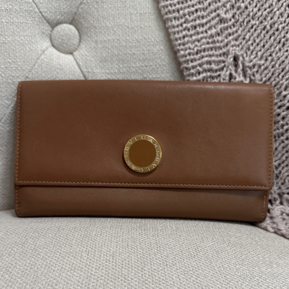 Bvlgari expandable ♥️ Leather Flap Wallet